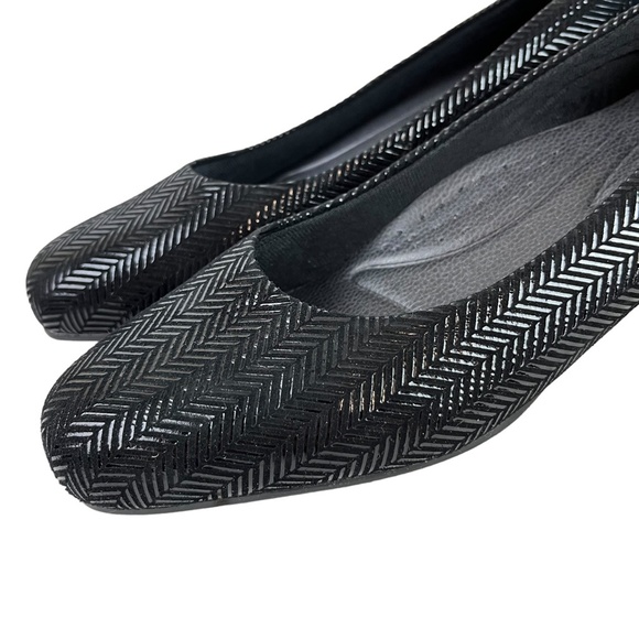 TROTTERS Genuine Leather Black Herringbone Low Wedge Slip On Shoes Loafers 9 N - Picture 8 of 16